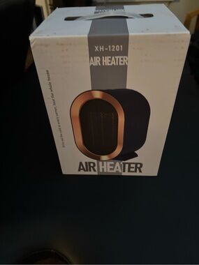 AIR HEATER XH-1201 in Black and Gold - Compact Ceramic Space Heater